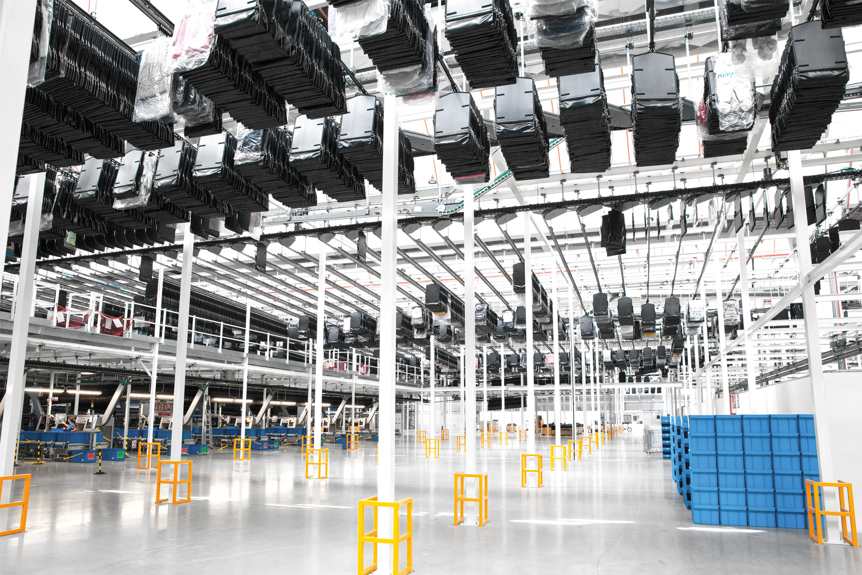 Als Systemintegrator und Innovator setzt Ferag auf schweizerische Tradition und modernste Technologie. Als Systemintegrator und Innovator setzt Ferag auf schweizerische Tradition und modernste Technologie.