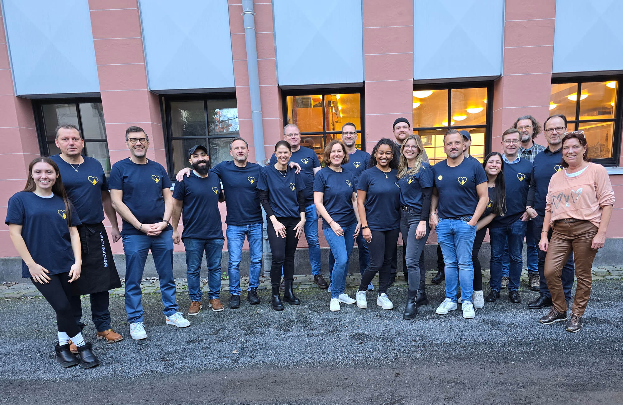 Sie engagierten sich unter dem Motto #WeGiveBack beim SKM: die Teams der Accor Gruppe aus Köln. (Bildquelle: privat)