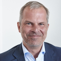 Peter de Lorenzi, Leiter Geschäftsbereich IT Consulting & Managed Services, adesso SE (Bild: adesso) Peter de Lorenzi, Leiter Geschäftsbereich IT Consulting & Managed Services, adesso SE (Bild: adesso)