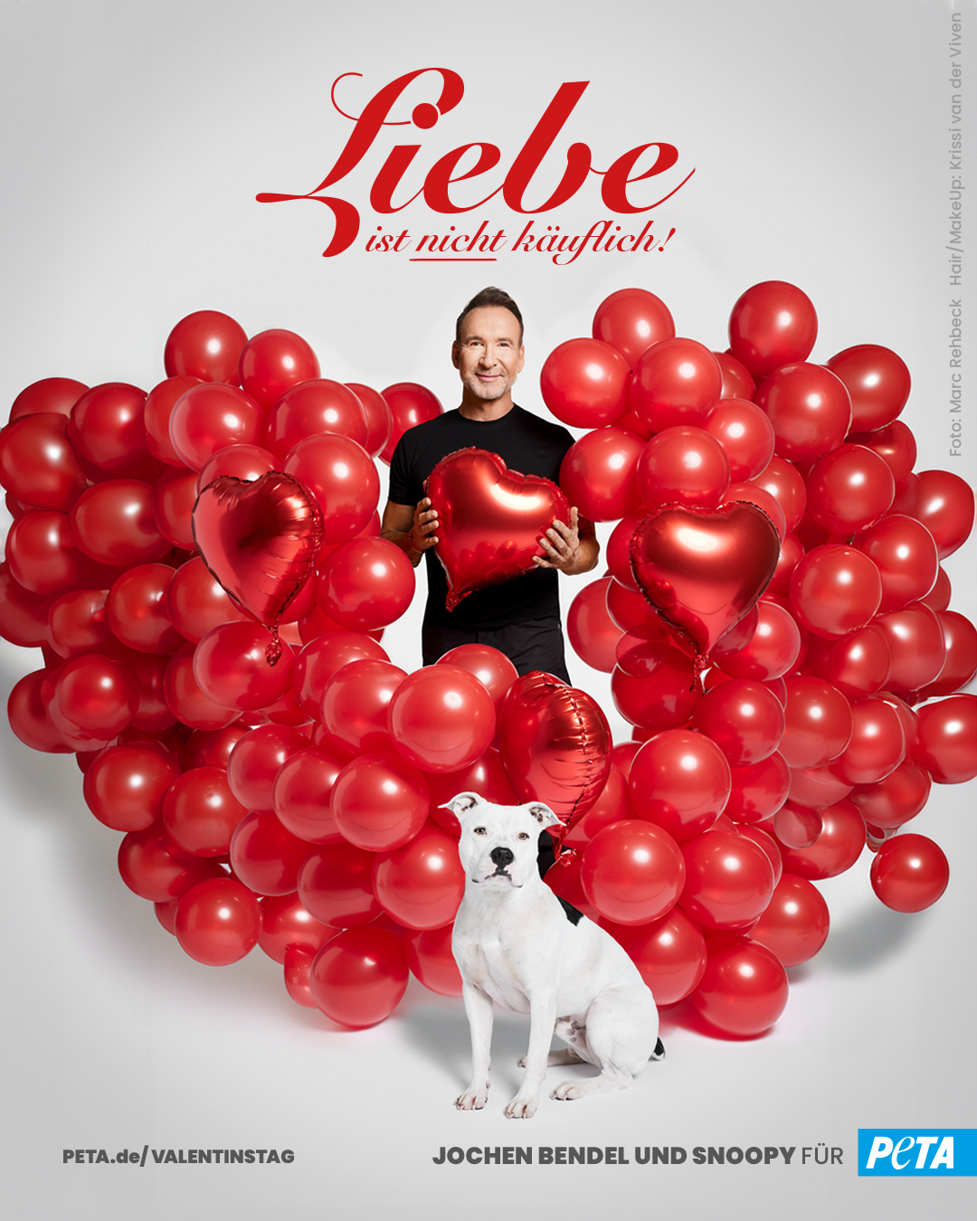 "Liebe ist nicht käuflich!": Moderator und Autor Jochen Bendel präsentiert buntes PETA-Motiv zum Val (Bildquelle: @Marc_Rehbeck_PETA) "Liebe ist nicht käuflich!": Moderator und Autor Jochen Bendel präsentiert buntes PETA-Motiv zum Val (Bildquelle: @Marc_Rehbeck_PETA)