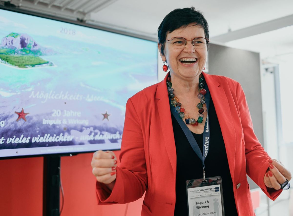 Wissenschaftlerin und Vortragsrednerin Monika Herbstrith-Lappe (© Confare)