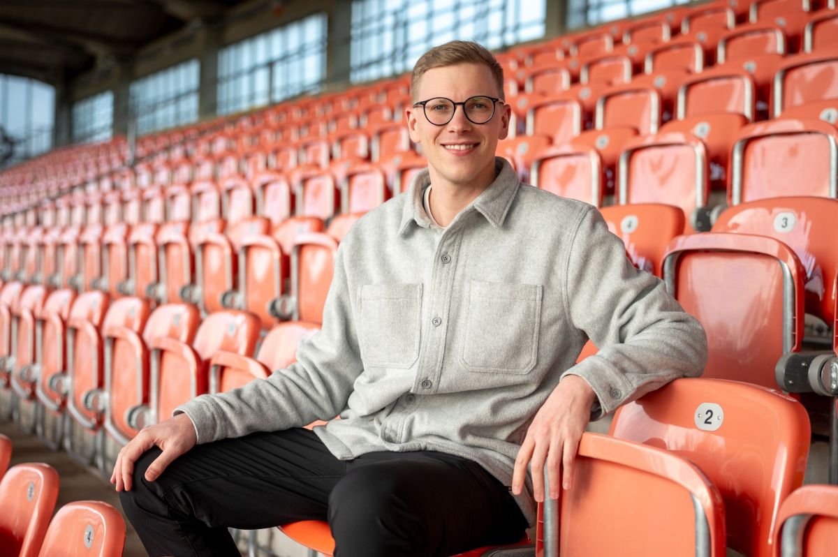 Peter Glaser unterstützt mit dem Grafikgenerator mittlerweile zahlreiche Bundesliga-Vereine (© valuemedia ecommerce GmbH) Peter Glaser unterstützt mit dem Grafikgenerator mittlerweile zahlreiche Bundesliga-Vereine (© valuemedia ecommerce GmbH)