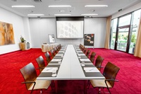 Heller Meetingraum (c) Daniel Waschnig (Das Seepark Wörthersee Resort)