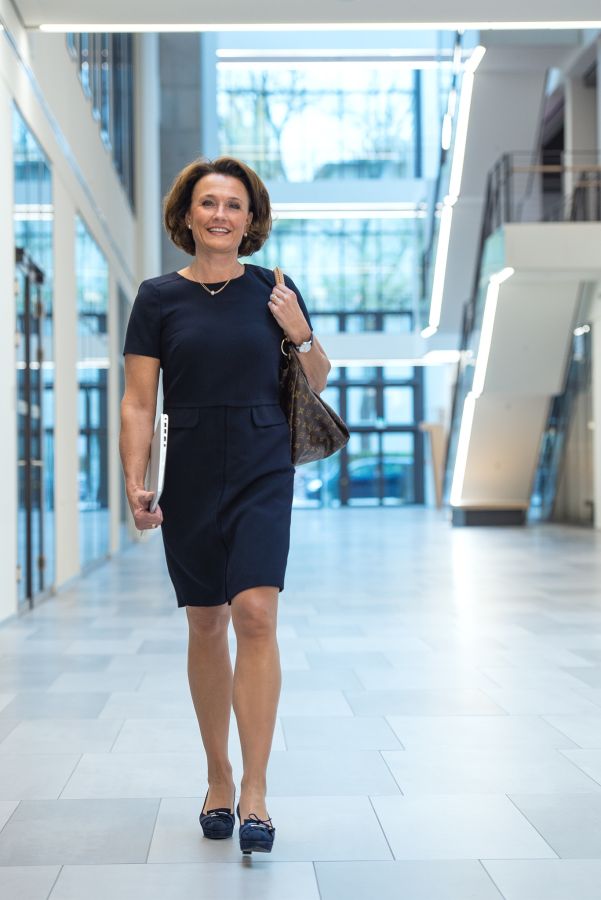 Helen Hain - Managing Partner MarketDialog GmbH und Speaker als Expertin für Leadership & Sales (© MarketDialog GmbH) Helen Hain - Managing Partner MarketDialog GmbH und Speaker als Expertin für Leadership & Sales (© MarketDialog GmbH)