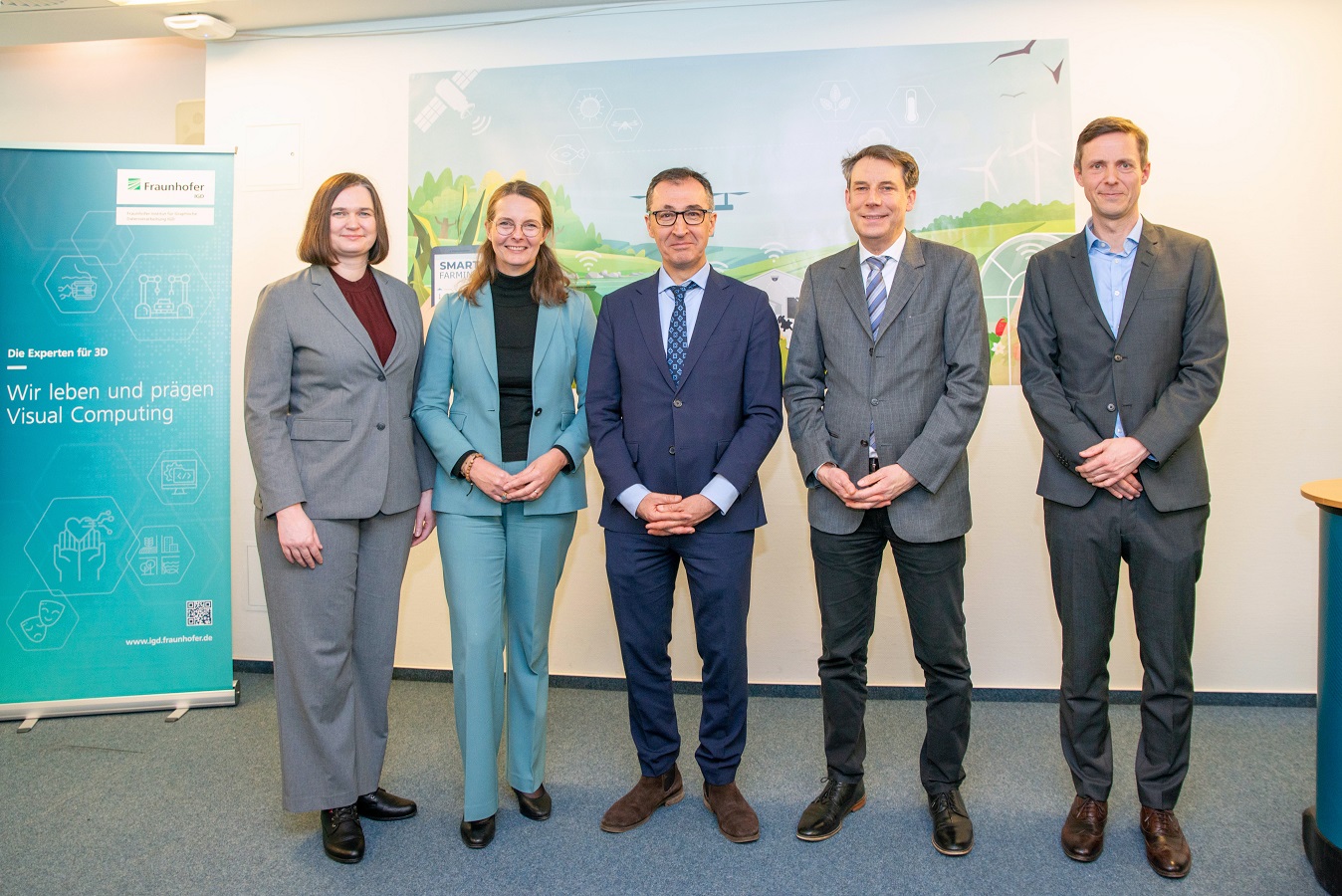 Gemeinsame Diskussion rund um Smart Farming Themen am Fraunhofer IGD in Rostock (Die Bildrechte liegen bei dem Verfasser der Mitteilung.)
