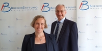RA Jessica Preuße und Dr. Michael Eckstein (BürgerStiftung Region Ahrensburg) RA Jessica Preuße und Dr. Michael Eckstein (BürgerStiftung Region Ahrensburg)