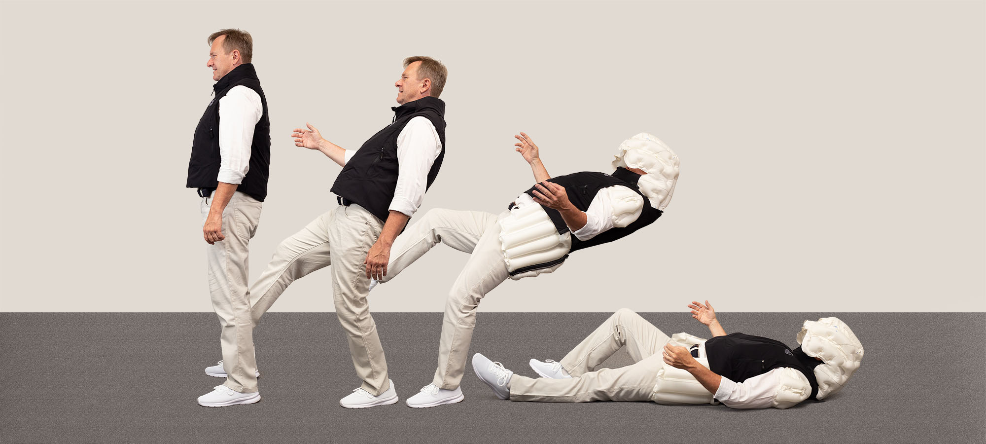 Die FALL SAFE Airbag-Weste erkennt dank integrierter Sensoren einen Sturz und verringert so das Verletzungsrisiko erheblich. Die FALL SAFE Airbag-Weste erkennt dank integrierter Sensoren einen Sturz und verringert so das Verletzungsrisiko erheblich.