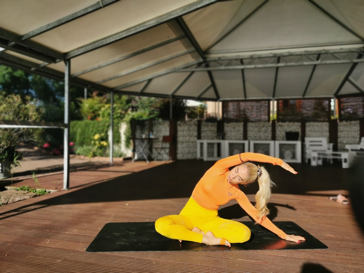 Anerkannter Bildungsurlaub: Yoga-Retreat mit Jane Uhlig–Achtsamkeit, Resilienz und Work-Life-Balan (Die Bildrechte liegen bei dem Verfasser der Mitteilung.) Anerkannter Bildungsurlaub: Yoga-Retreat mit Jane Uhlig–Achtsamkeit, Resilienz und Work-Life-Balan (Die Bildrechte liegen bei dem Verfasser der Mitteilung.)