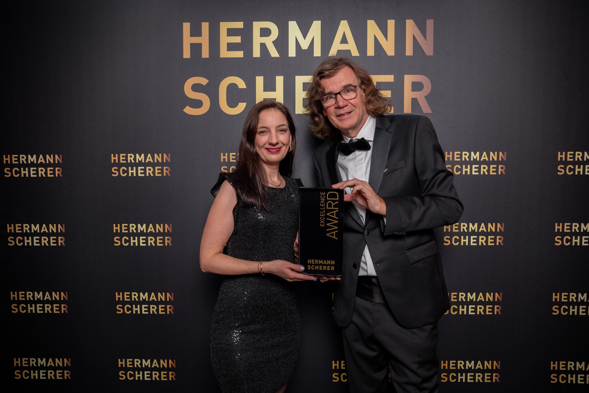 Überreichung Excellence Award - Sarah Kleen (Die Bildrechte liegen bei dem Verfasser der Mitteilung.) Überreichung Excellence Award - Sarah Kleen (Die Bildrechte liegen bei dem Verfasser der Mitteilung.)