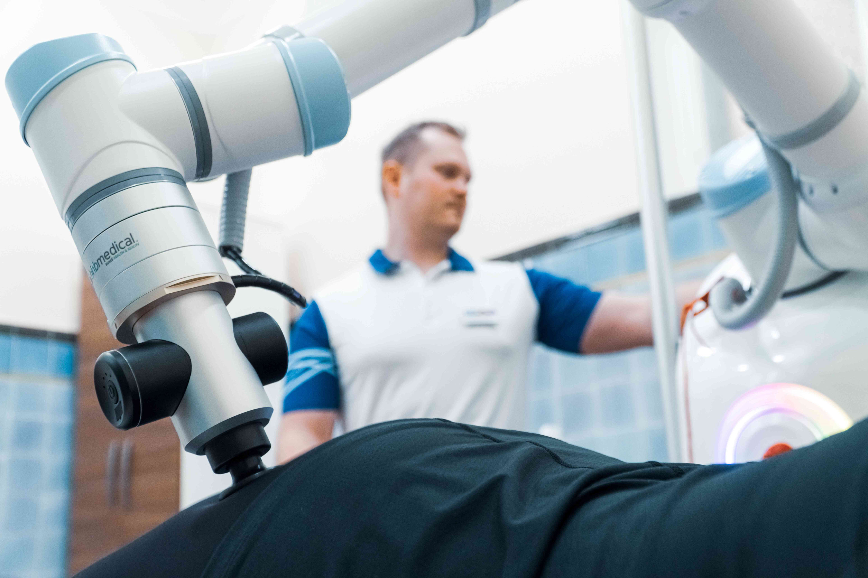 Im Ensana Hotel Centralni Lazne kommt der weltweit erste KI-unterstützte Massage-Roboter zum Einsatz (Die Bildrechte liegen bei dem Verfasser der Mitteilung.) Im Ensana Hotel Centralni Lazne kommt der weltweit erste KI-unterstützte Massage-Roboter zum Einsatz (Die Bildrechte liegen bei dem Verfasser der Mitteilung.)