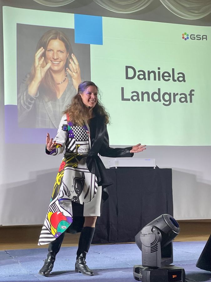 Daniela Landgraf auf der Winterkonferenz 2025 der GSA (German Speakers Association) (© Daniela Landgraf ) Daniela Landgraf auf der Winterkonferenz 2025 der GSA (German Speakers Association) (© Daniela Landgraf )
