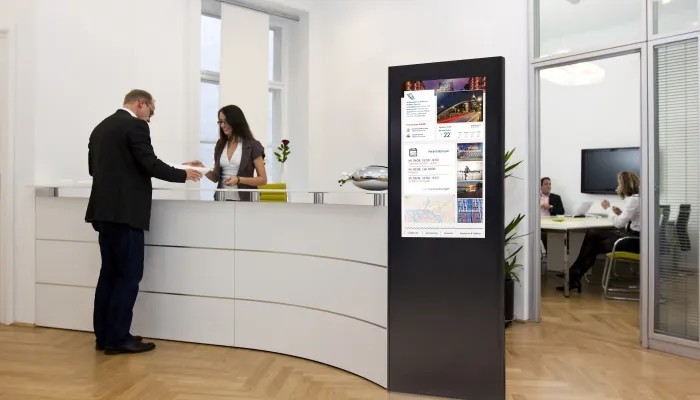 Infostele am Empfang (Die Bildrechte liegen bei dem Verfasser der Mitteilung.) Infostele am Empfang (Die Bildrechte liegen bei dem Verfasser der Mitteilung.)