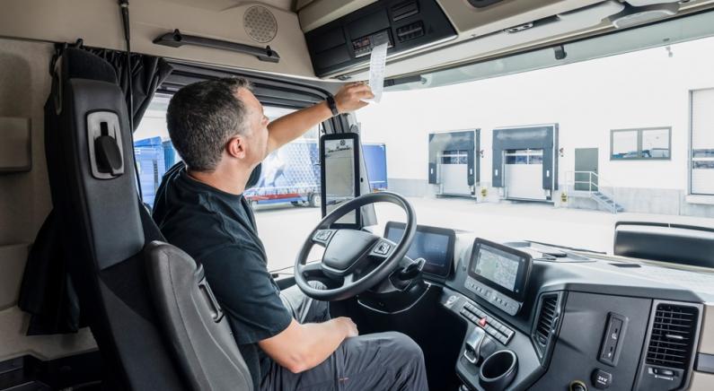 Der DTCO 4.1a bietet sämtliche im EU Mobilitätspaket I vorgegebenen Funktionen. Bild: Continental Der DTCO 4.1a bietet sämtliche im EU Mobilitätspaket I vorgegebenen Funktionen. Bild: Continental