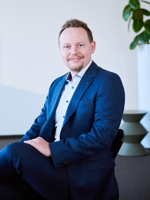 Benedikt Bonnmann ist Mitglied des Vorstands der adesso SE. (Quelle: adesso)