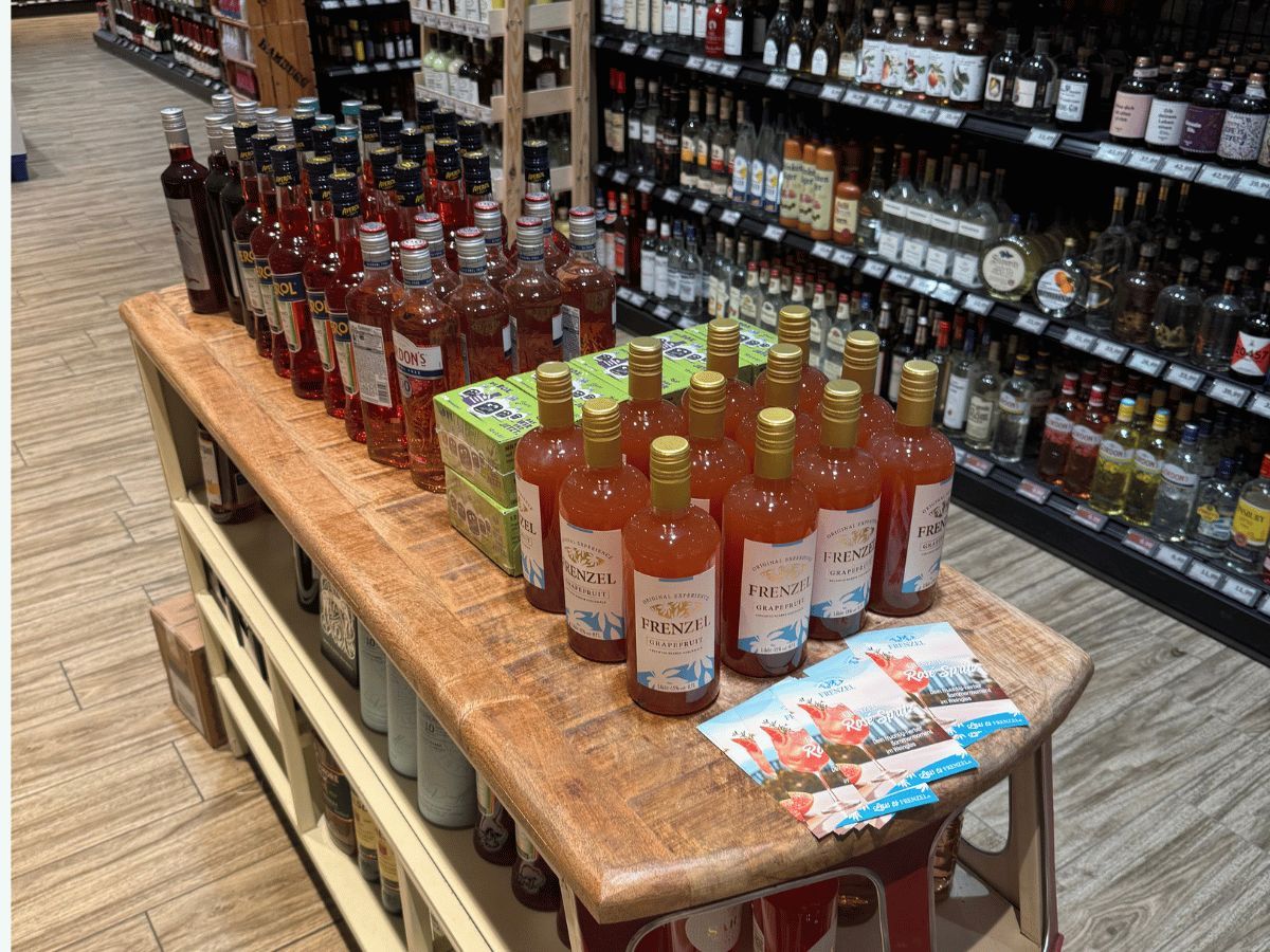 FRENZEL Grapefruit bei EDEKA Meyer, Eckeler Str. 7, 21224 Rosengarten-Nenndorf (© Johannes Frenzel) FRENZEL Grapefruit bei EDEKA Meyer, Eckeler Str. 7, 21224 Rosengarten-Nenndorf (© Johannes Frenzel)