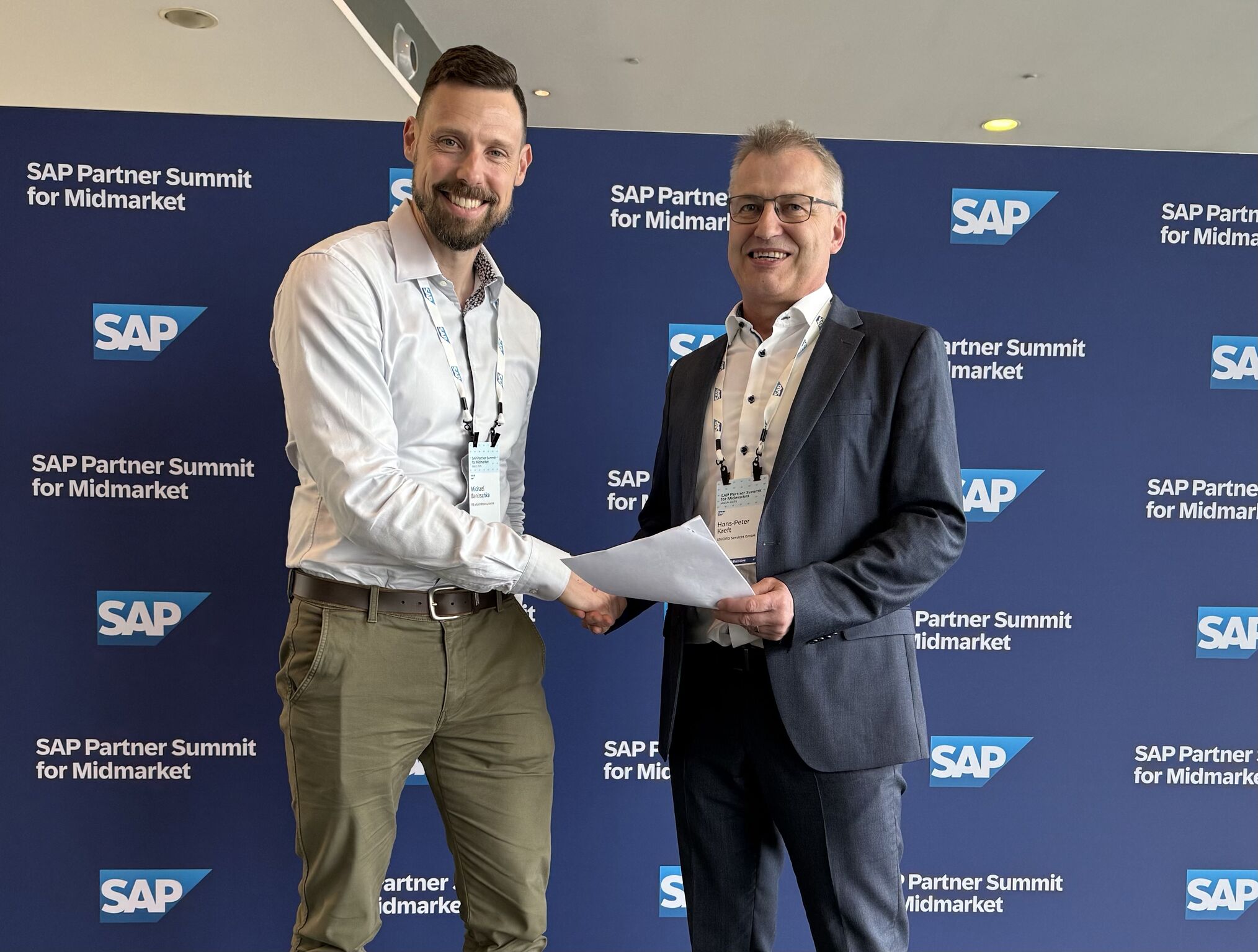 Michael Benirschka, Mitglied der Geschäftsleitung (FIS Informationssysteme und Consulting GmbH), Han (Bildquelle:©FIS Informationssysteme und Consulting GmbH) Michael Benirschka, Mitglied der Geschäftsleitung (FIS Informationssysteme und Consulting GmbH), Han (Bildquelle:©FIS Informationssysteme und Consulting GmbH)