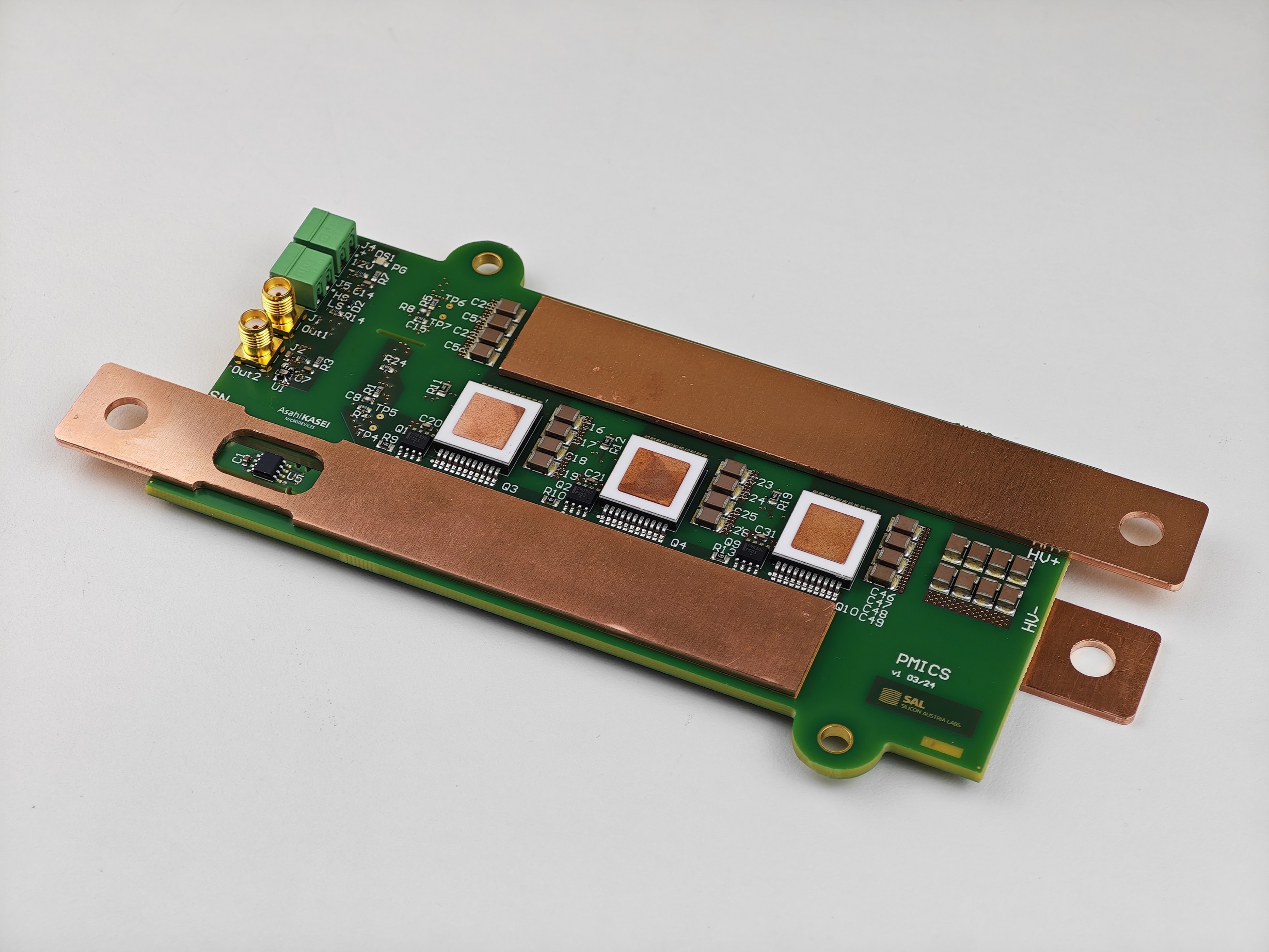 Current sensor integrated power module developed by AKM and SAL (Bildquelle: Asahi Kasei) Current sensor integrated power module developed by AKM and SAL (Bildquelle: Asahi Kasei)