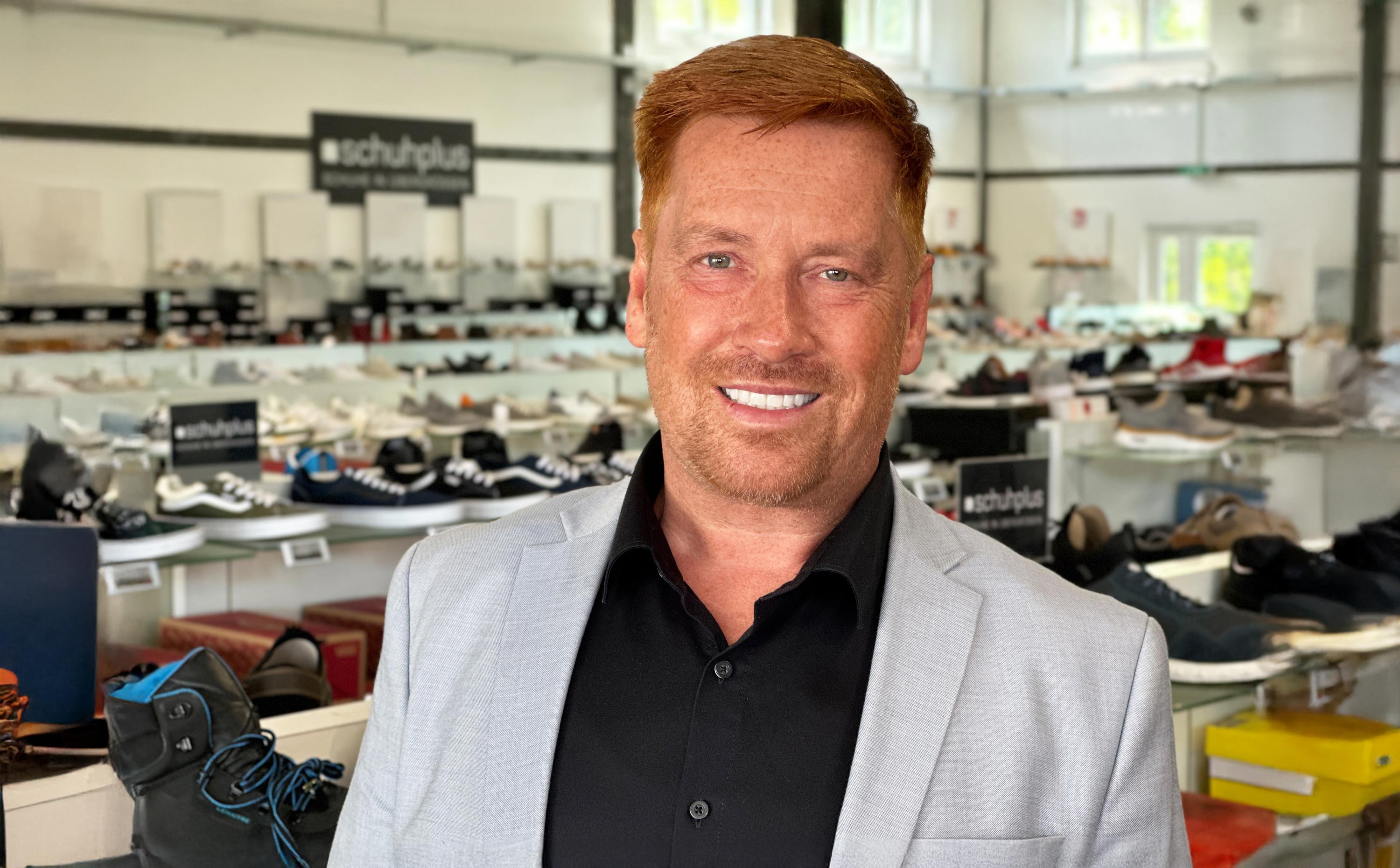 Große Damenschuhe& große Herrenschuhe: Mega Auswahl auch in 2025 bei Kay Zimmer und schuhplus (Die Bildrechte liegen bei dem Verfasser der Mitteilung.) Große Damenschuhe& große Herrenschuhe: Mega Auswahl auch in 2025 bei Kay Zimmer und schuhplus (Die Bildrechte liegen bei dem Verfasser der Mitteilung.)