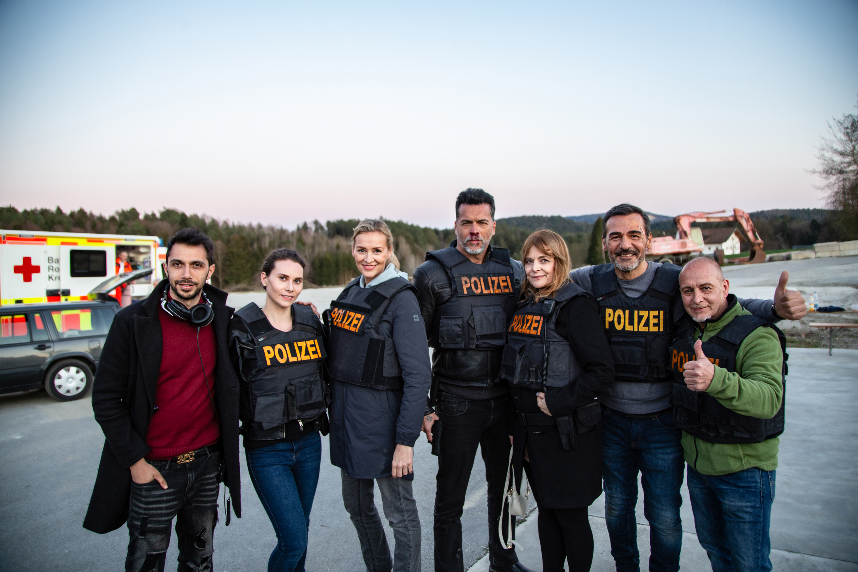 v.l. Enrico Saller, Marina Hoeft, Verena Kringe, Aurelio Savina, Nastassja Kinski, Erol Sander, Erdogan Atalay, Bild: PP Altmann v.l. Enrico Saller, Marina Hoeft, Verena Kringe, Aurelio Savina, Nastassja Kinski, Erol Sander, Erdogan Atalay, Bild: PP Altmann
