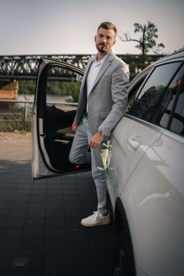 Jakob Kiender - Gründer der Salevate GmbH - steht für Copywriting mit Struktur und Wirkung. (© )