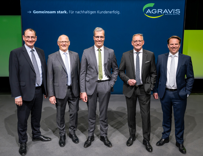 Vorstand und Aufsichtsratsvorsitzender der AGRAVIS bei der Hauptversammlung 2025 (Die Bildrechte liegen bei dem Verfasser der Mitteilung.)