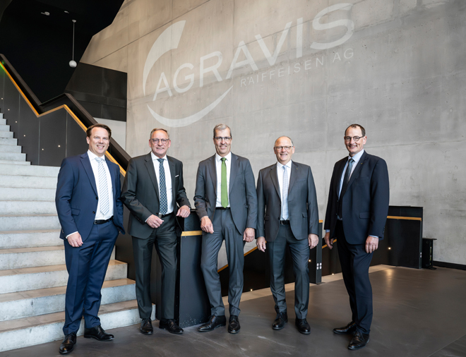 Vorstand und Aufsichtsratsvorsitzender der AGRAVIS bei der Hauptversammlung 2025 (Die Bildrechte liegen bei dem Verfasser der Mitteilung.) Vorstand und Aufsichtsratsvorsitzender der AGRAVIS bei der Hauptversammlung 2025 (Die Bildrechte liegen bei dem Verfasser der Mitteilung.)