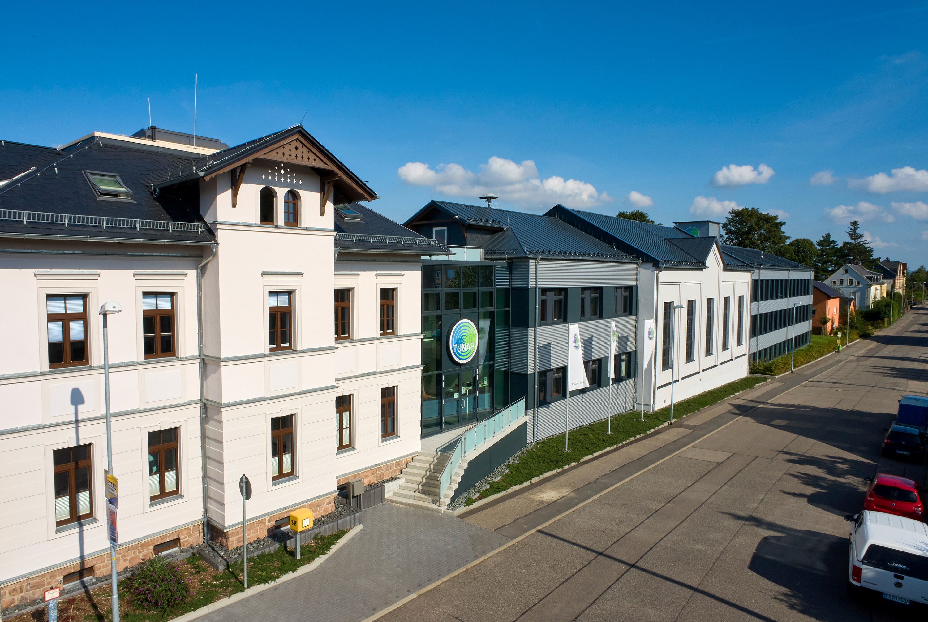 Im jüngst sanierten Werk produziert Tunap auf acht Linien Aerosole für Industrie und Haushalt. (Die Bildrechte liegen bei dem Verfasser der Mitteilung.)