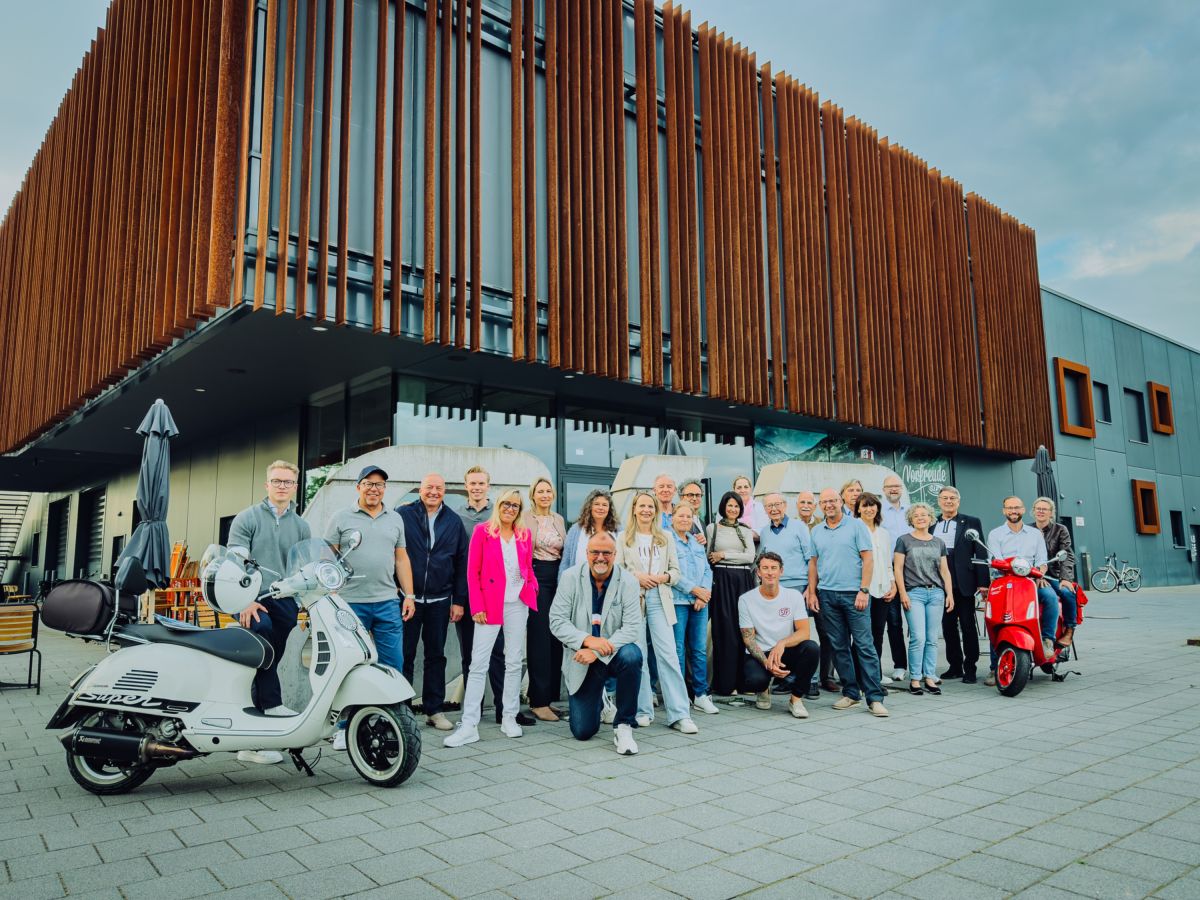 Lions Club Landsberg zu Besuch bei SIP Scootershop (© SIP Scootershop)