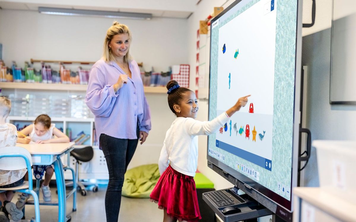 Schulen im größten Bundesland setzen bei der Digitalisierung auf Prowise-Lösungen. (© Prowise) Schulen im größten Bundesland setzen bei der Digitalisierung auf Prowise-Lösungen. (© Prowise)