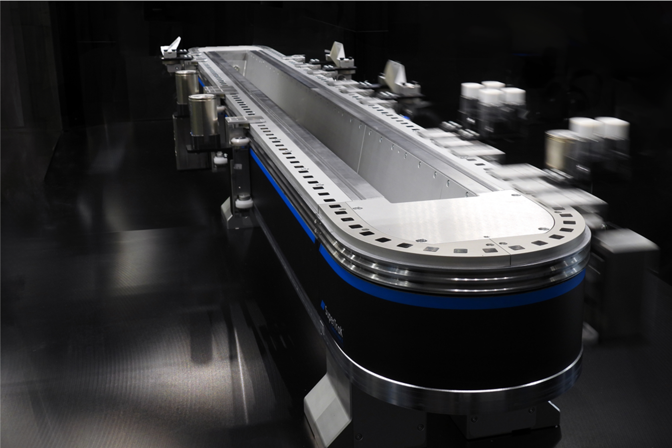 SuperTrak CONVEYANCE™ Systeme revolutionieren die agile Fertigung in der Serienfertigung SuperTrak CONVEYANCE™ Systeme revolutionieren die agile Fertigung in der Serienfertigung