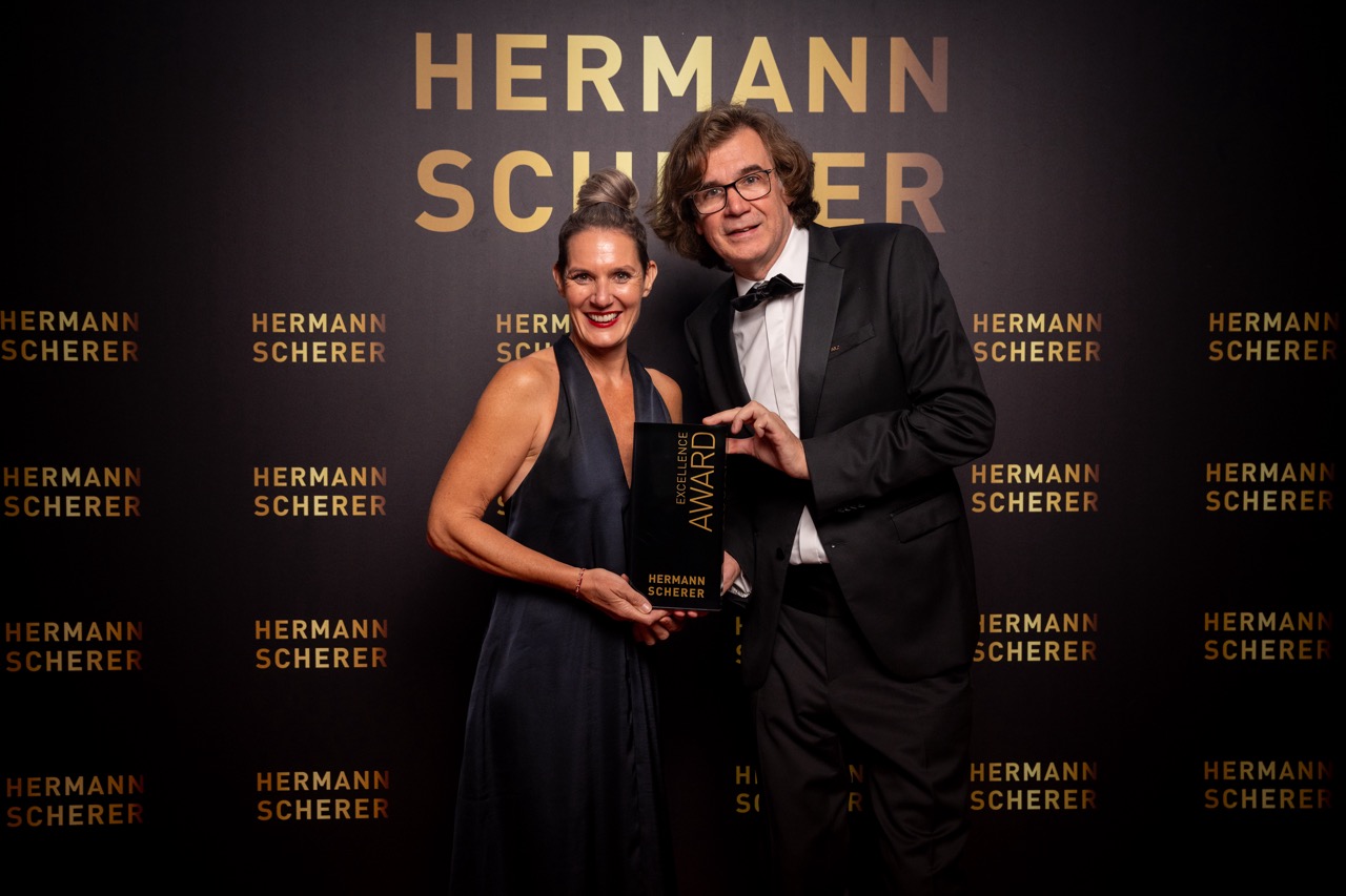 Award Verleihung von Bestsellerautor und Business-Experte Hermann Scherer (Bildquelle: Justin Bockey)
