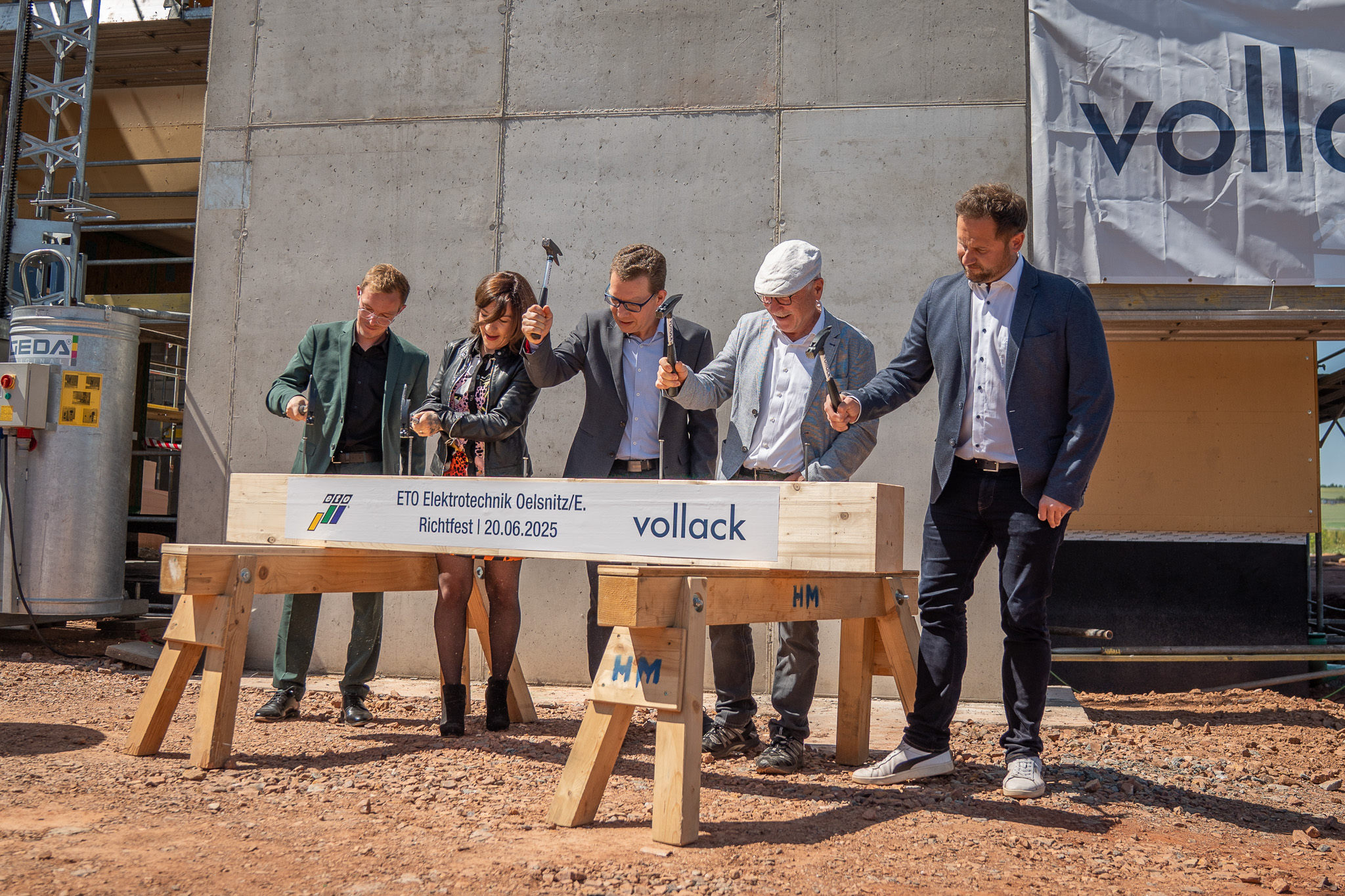 Richtfest des Bauprojekts von Elektrotechnik Oelsnitz (Bildquelle: Felix Schumann/Filmovo GmbH)