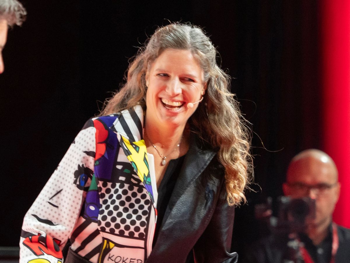 Daniela Landgraf auf der Bühne (© Friedrun Reinhold) Daniela Landgraf auf der Bühne (© Friedrun Reinhold)