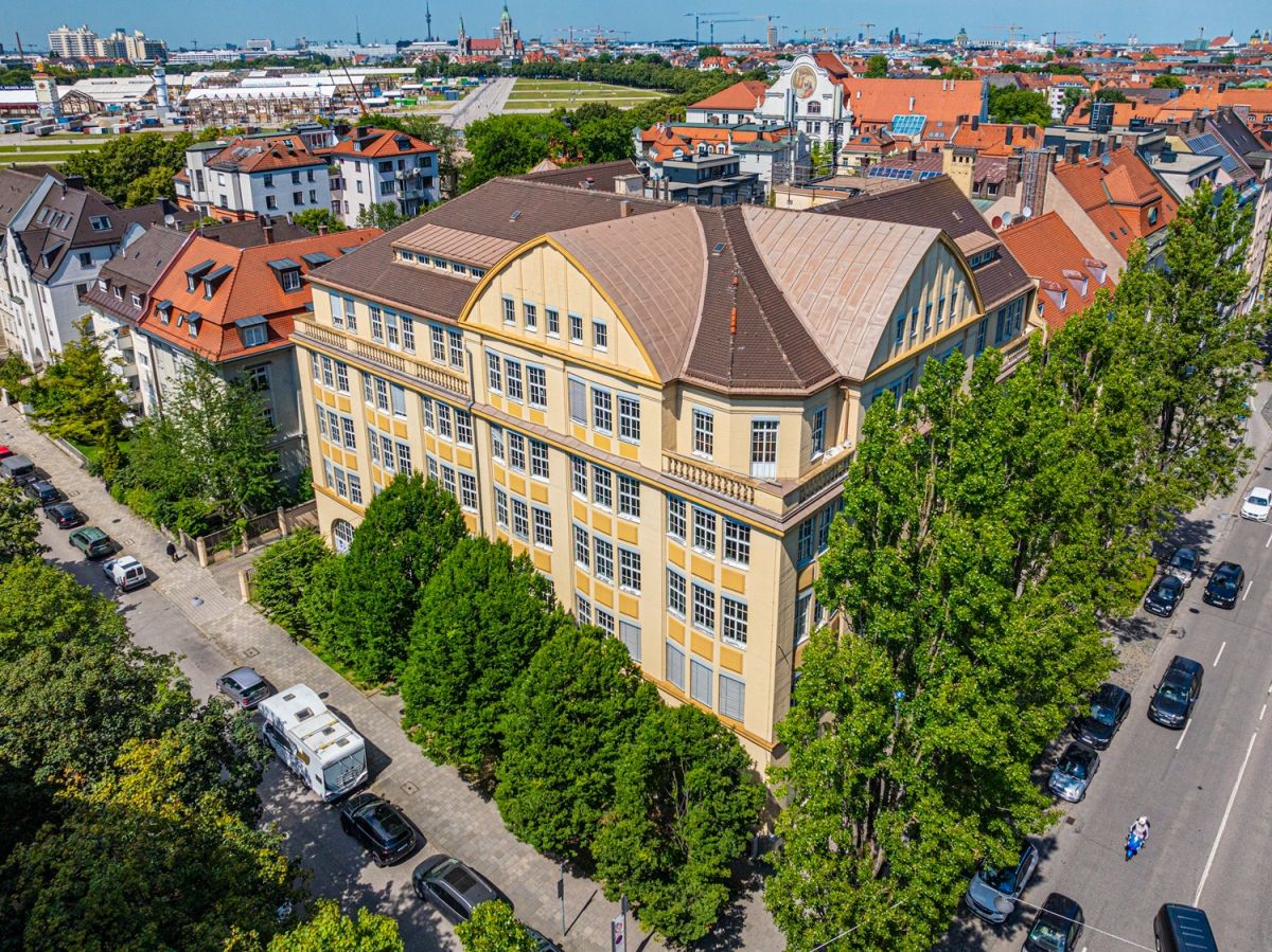München Lindwurmstraße 26 (© ) München Lindwurmstraße 26 (© )