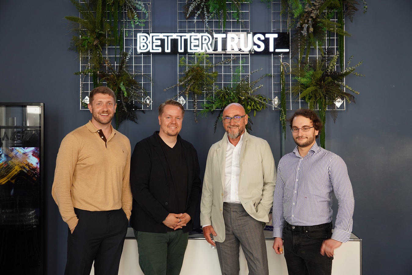 Jochen Schweizer steigt als Beirat bei der PR-Agentur BETTERTRUST ein Jochen Schweizer steigt als Beirat bei der PR-Agentur BETTERTRUST ein