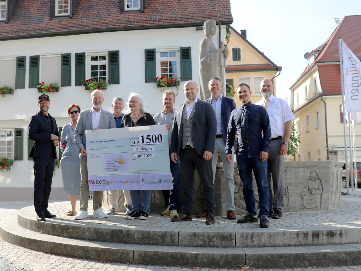 TOP Sozial Charta Projektspende 1.500 Euro an Foerderverein Sonnenstrahlen e.V. (Die Bildrechte liegen bei dem Verfasser der Mitteilung.)