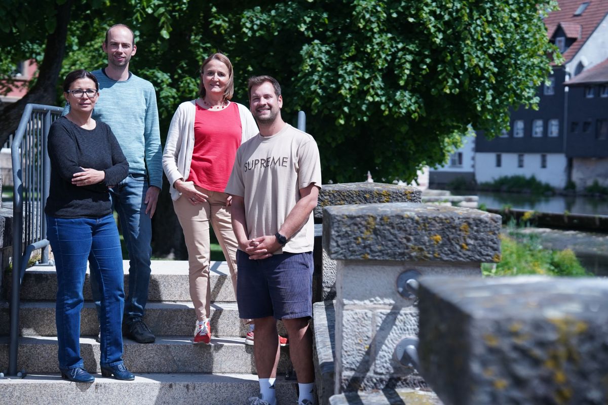 Teamgeist trifft Zukunft: Autonomous Driving am LCC Kronach - mitten in Europa. ( @Eva Klink) Teamgeist trifft Zukunft: Autonomous Driving am LCC Kronach - mitten in Europa. ( @Eva Klink)