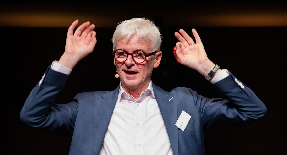 Vortragsredner Stefan Häseli spricht über die Fallstricke im Home Office (© Stefan Häseli)