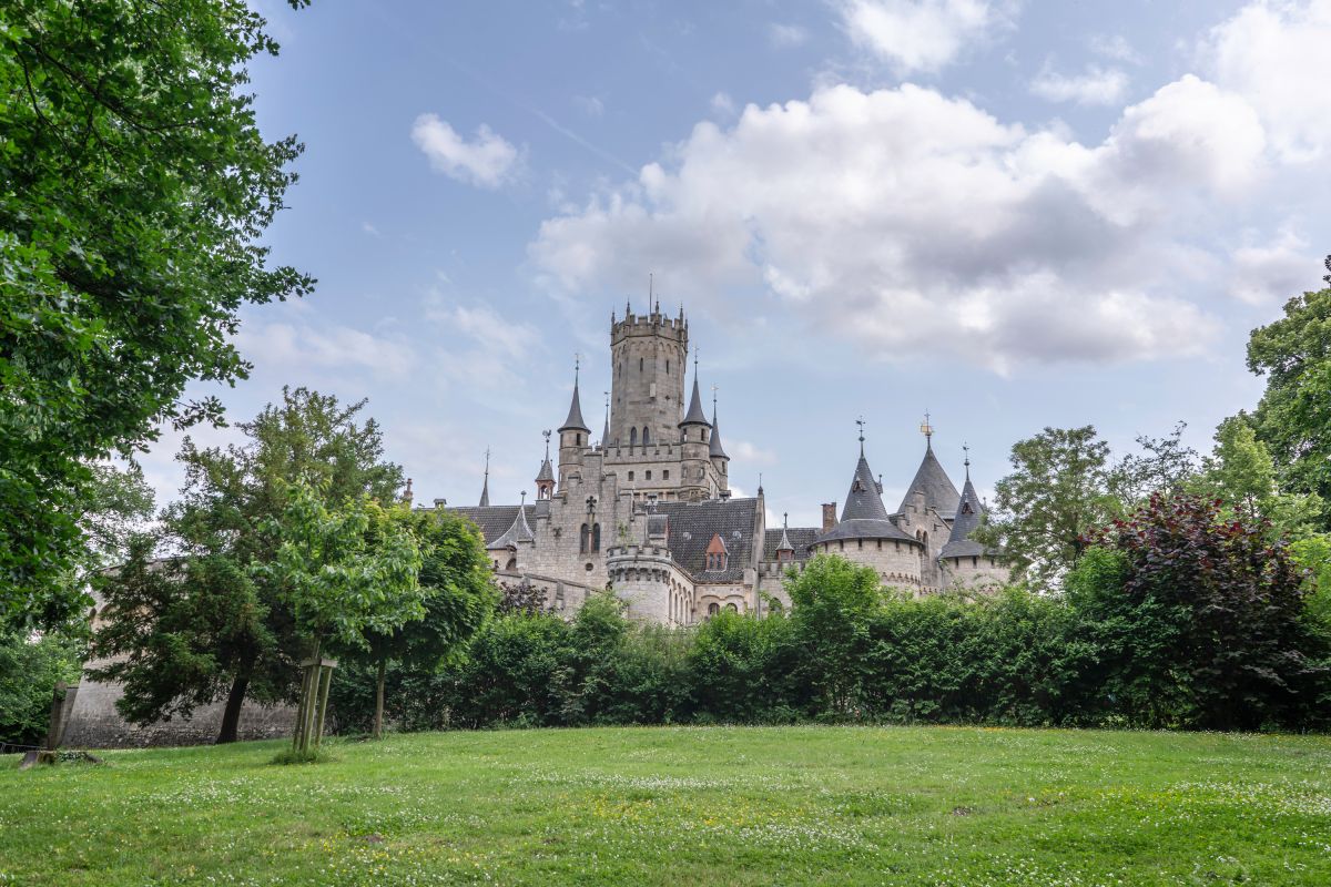 Schloss Marienburg: auch geschlossen eine Touristen-Attraktion © Michael Neugebauer Photographie