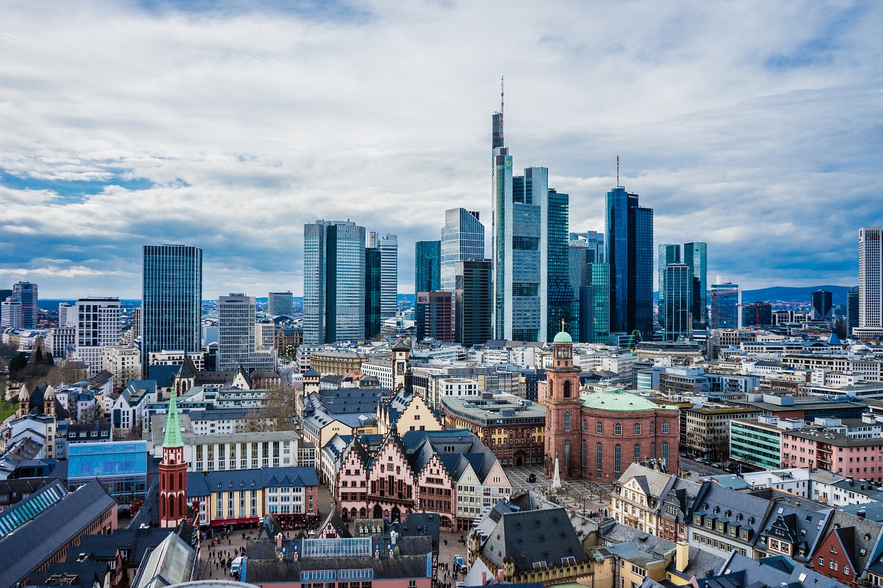 Frankfurt Main Skyline (Bildquelle: @Leonhard Niederwimmer)