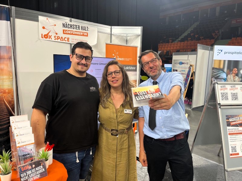 Antonio, Daniela und Jörg von LokSpace auf der We Want You-Messe Neu-Ulm 2025 (Die Bildrechte liegen bei dem Verfasser der Mitteilung.)
