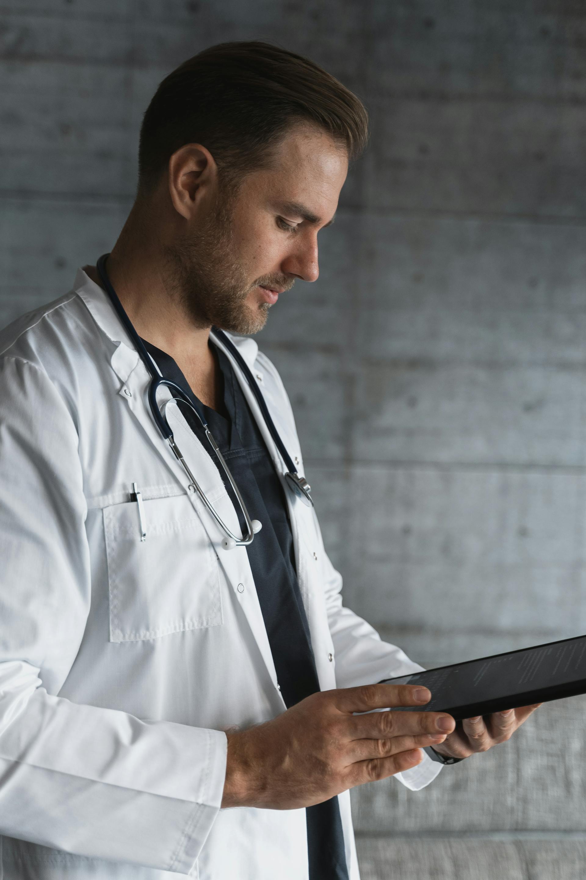 Die Med-Domain bringt dem Arzt mehr Patienten (Bildquelle: Tima Miroshnichenko) Die Med-Domain bringt dem Arzt mehr Patienten (Bildquelle: Tima Miroshnichenko)