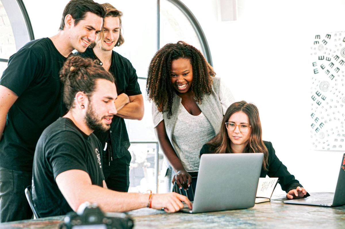 Viele Familienunternehmen investieren in Start-ups. Viele Familienunternehmen investieren in Start-ups.