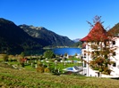 Herbstlicher Traumausblick auf den Laterndl Hof (c) Peter Zotz (Romantik Resort & Spa Der Laterndl H