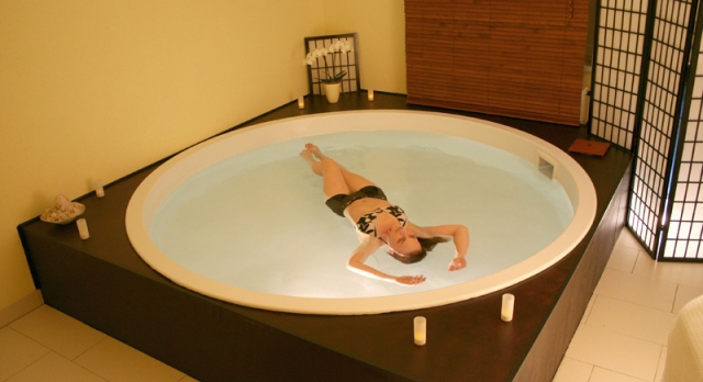 FloatConcept lässt die Schweiz schweben! Das erste Floating Zentrum in Bern FloatConcept lässt die Schweiz schweben! Das erste Floating Zentrum in Bern