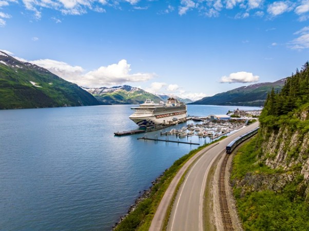 Die Sapphire Princess in Whittier, Alaska. Foto: Princess Cruises Die Sapphire Princess in Whittier, Alaska. Foto: Princess Cruises