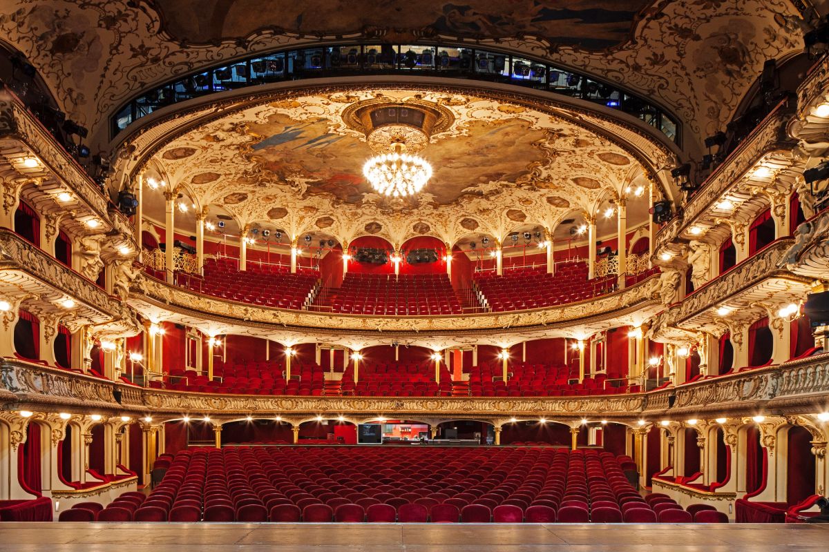 Deutsches Schauspielhaus (© Katrin Trautner) Deutsches Schauspielhaus (© Katrin Trautner)