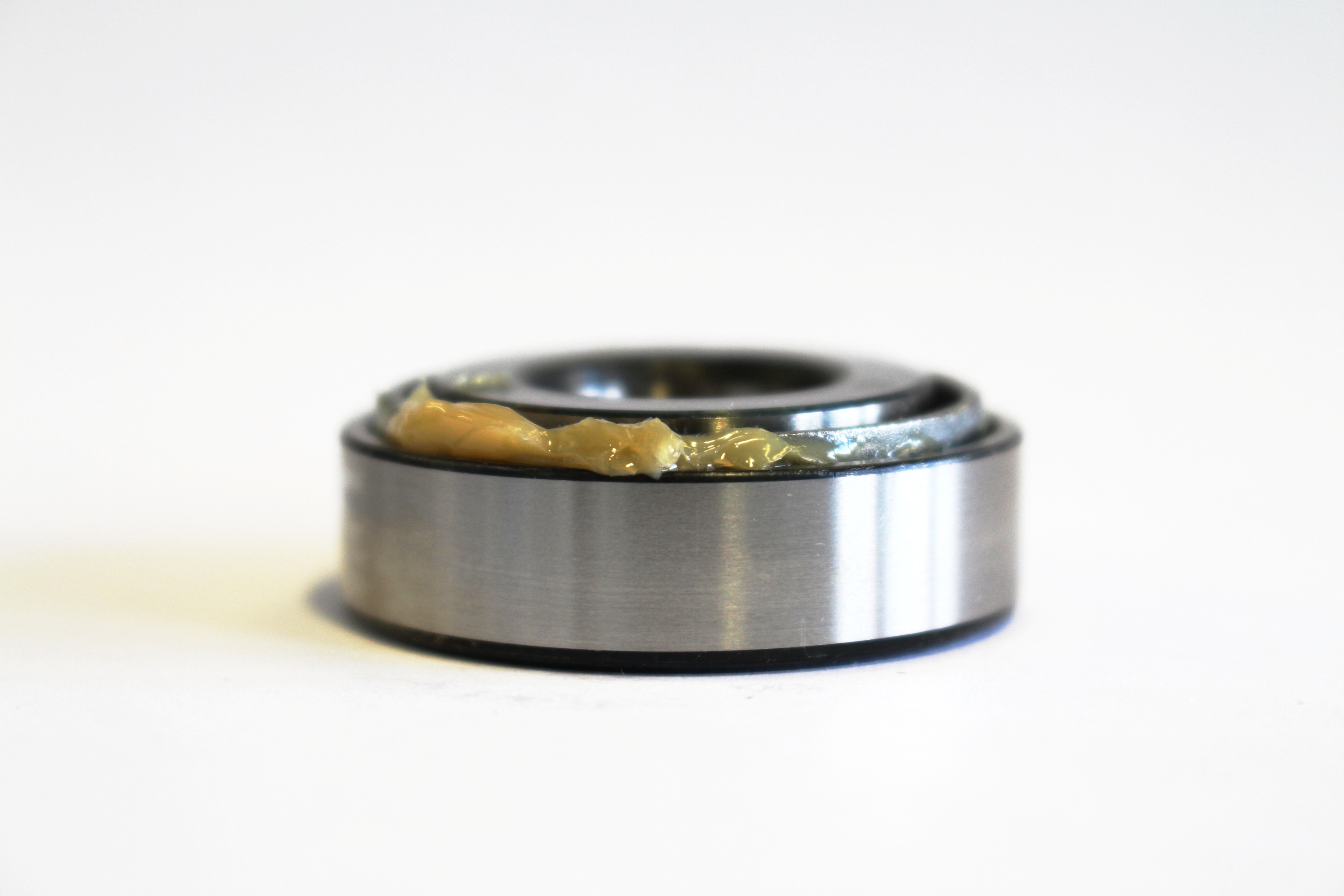 Das Schmierfett Tungrease 300 von Tunap ist ein inertes Spezialfett mit hoher Langzeitstabilität. (Die Bildrechte liegen bei dem Verfasser der Mitteilung.) Das Schmierfett Tungrease 300 von Tunap ist ein inertes Spezialfett mit hoher Langzeitstabilität. (Die Bildrechte liegen bei dem Verfasser der Mitteilung.)