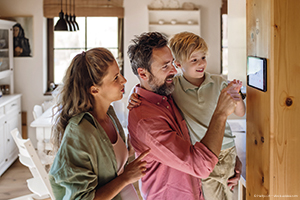 Smart-Home-Technologien sind in 46 Prozent der deutschen Haushalte zuhause. Smart-Home-Technologien sind in 46 Prozent der deutschen Haushalte zuhause.