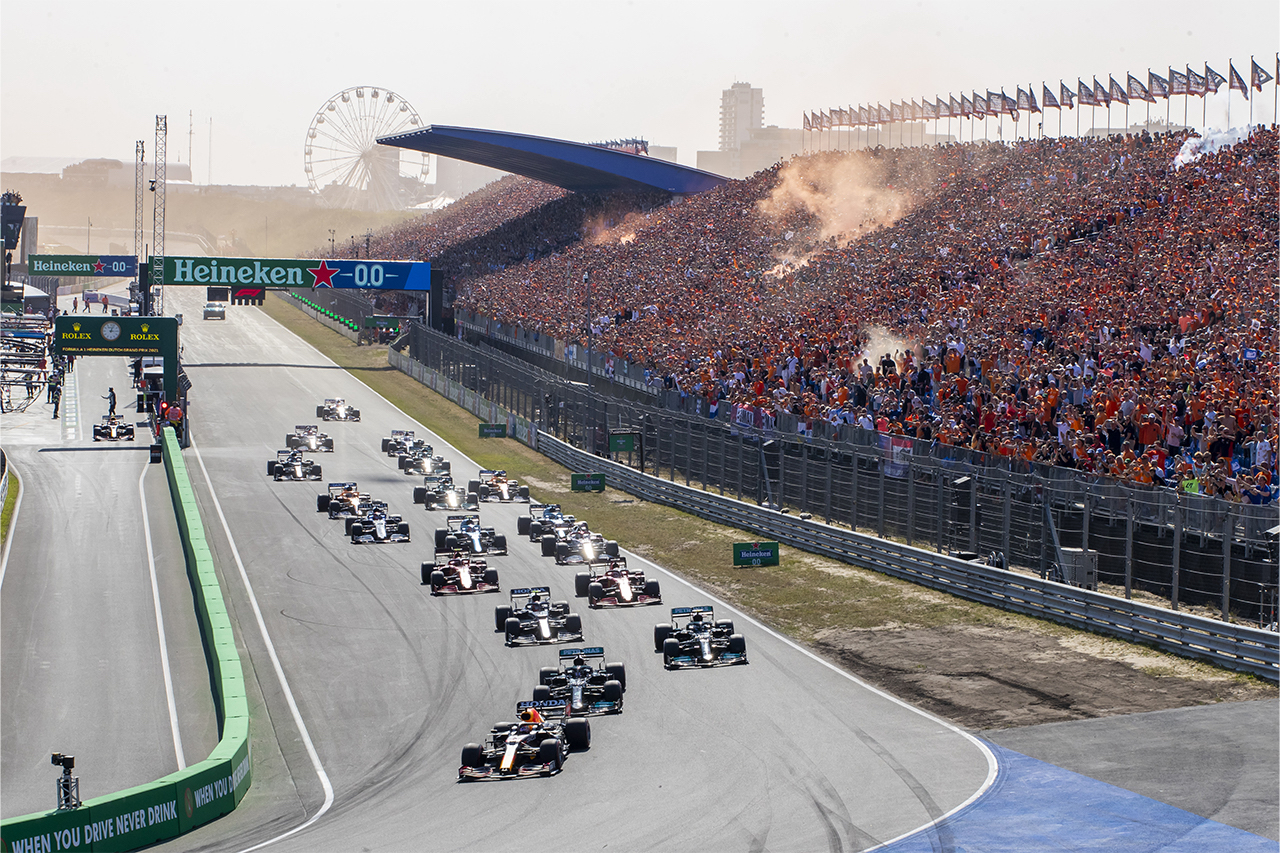 Zielgerade auf dem CMcom Circuit Zandvoort beim Formel 1 Rennen (Bildquelle: Chris Schotanus)